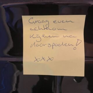 Tegeltjeswijsheid in de wc….ðð©#tegeltjeswijsheid #tegeltjesspreuk #wegmetdieremstrepen #dikkedrol #clubvanontaardemoeders